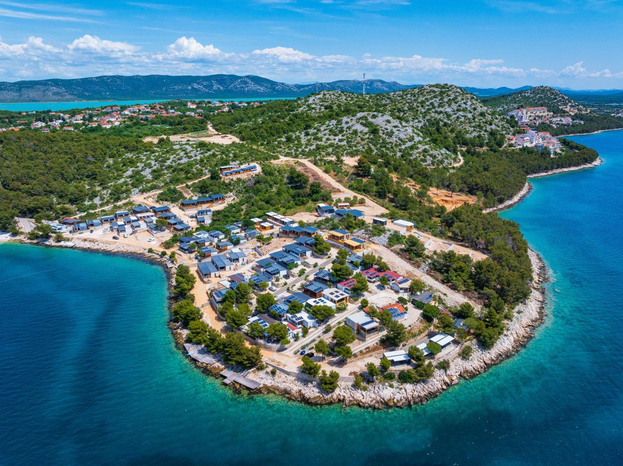 Dragon Bay - Falkor Holiday home